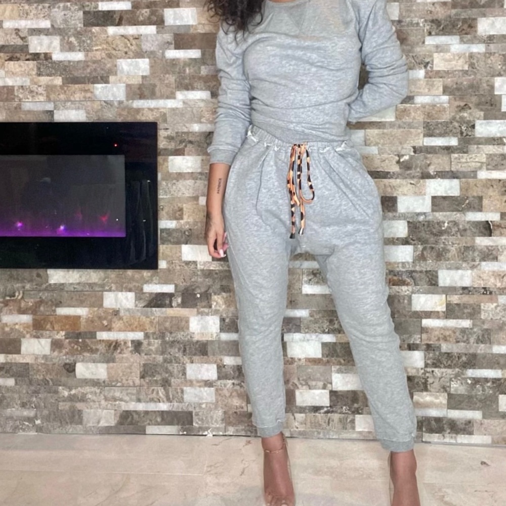 NEW! Medium, Gray, Set. New never worn.